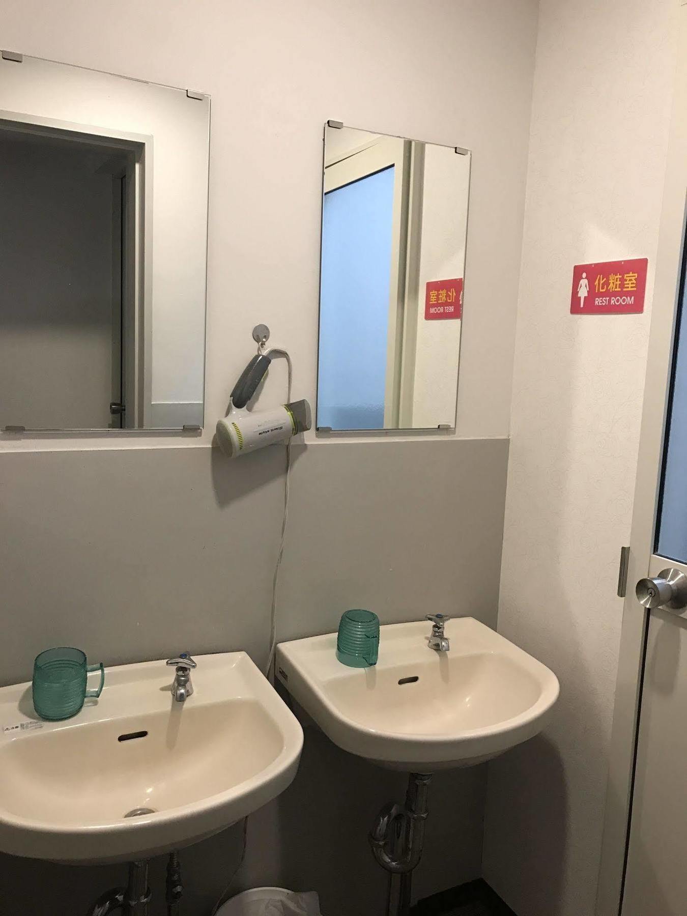 Super Conveniently Located The Guest House Hakodate Bay Bagian luar foto